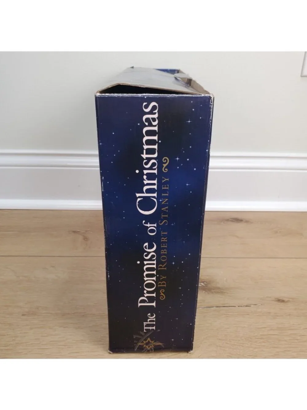 Promise of Christmas Deluxe Gold Nativity Robert Stanley Metal 2 Piece Set Boxed